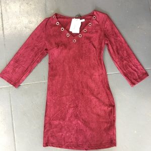 Sara Boo burgundy dress tee